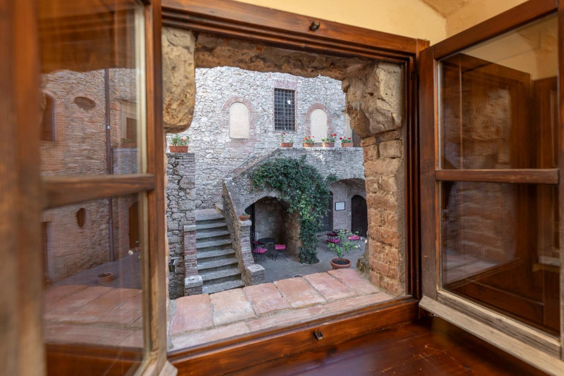 몬테리지오니 Castel Pietraio 빌라 객실 사진